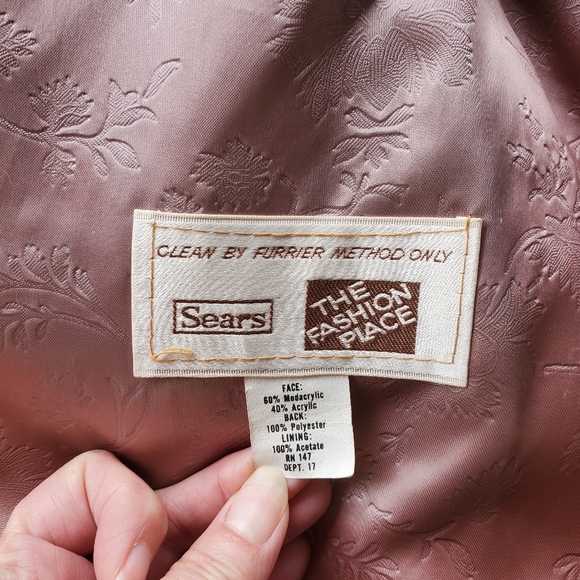 Vintage 60s Faux Fur - Picture 3 of 7